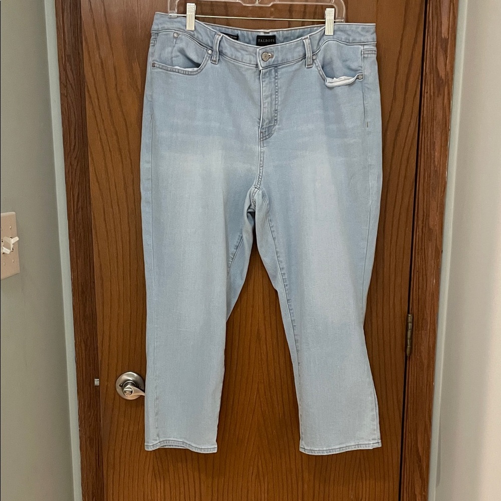 TALBOTS UEC Women’s Size 16 Light Blue Cropped Jeans straight leg 👖